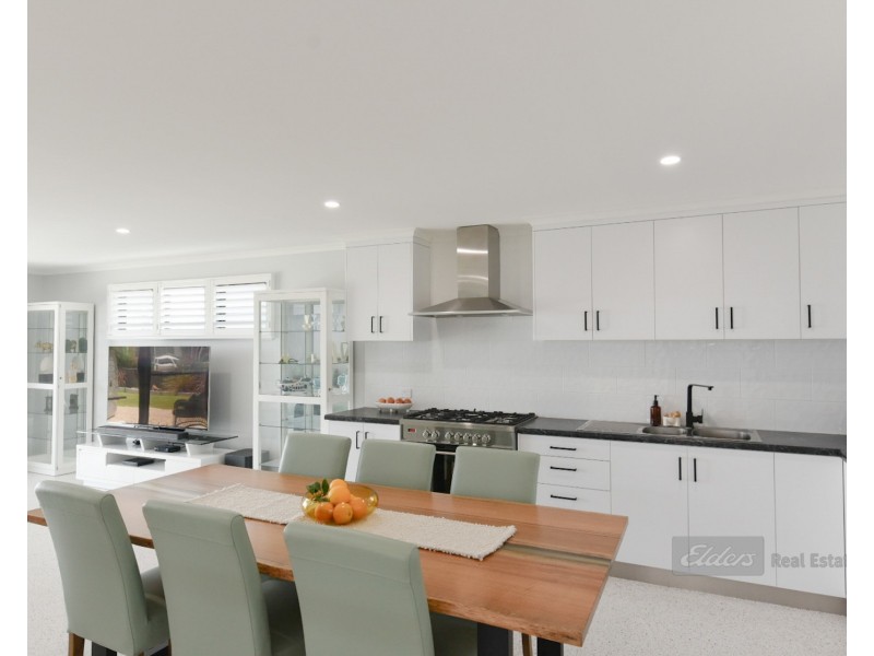 32 McGlade Close, Bremer Bay WA 6338