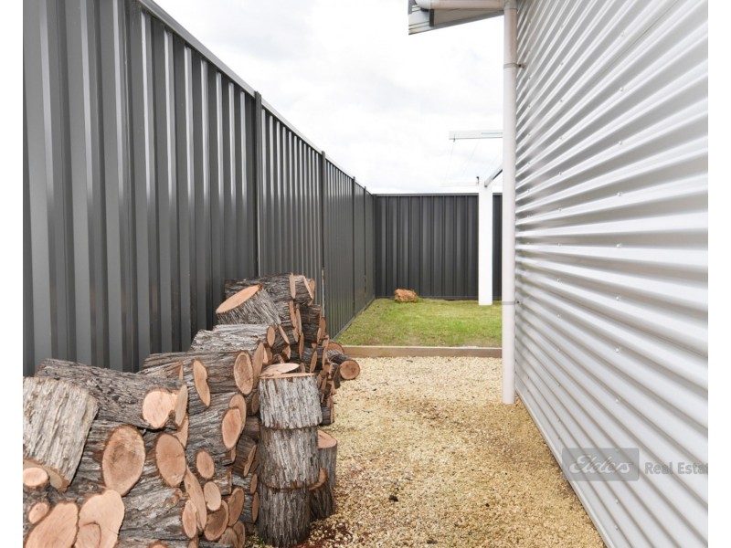 32 McGlade Close, Bremer Bay WA 6338