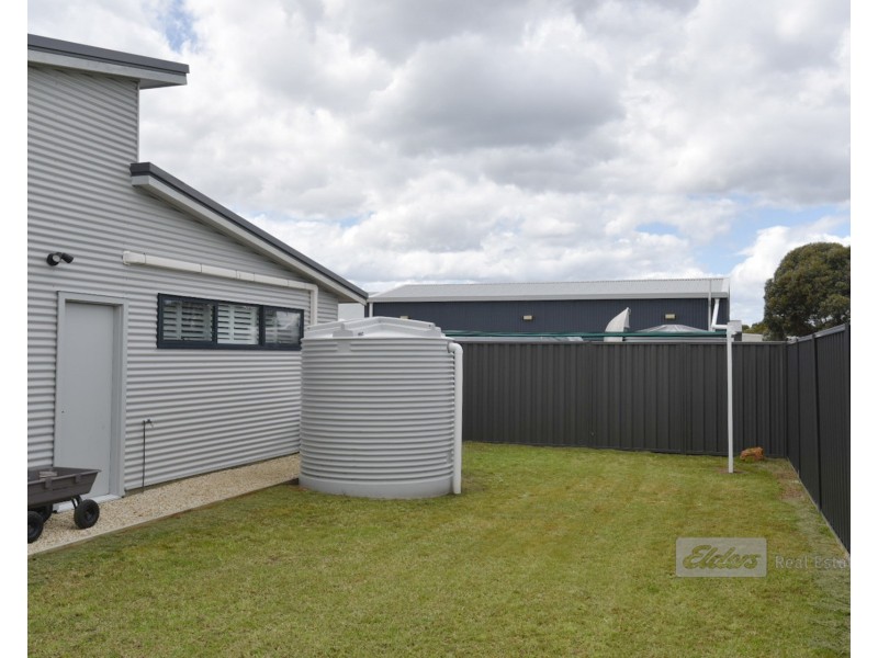 32 McGlade Close, Bremer Bay WA 6338