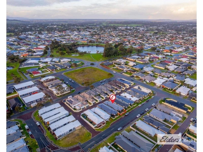 97 Radiata Drive, Mckail WA 6330