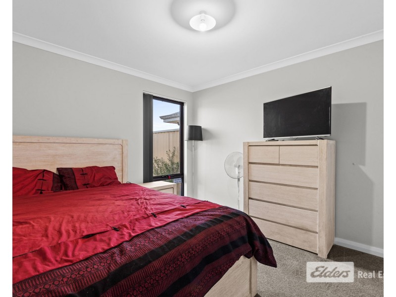 97 Radiata Drive, Mckail WA 6330