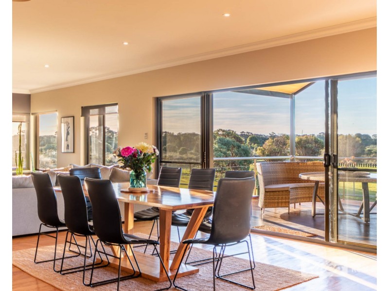 182 Princess Avenue, Robinson WA 6330