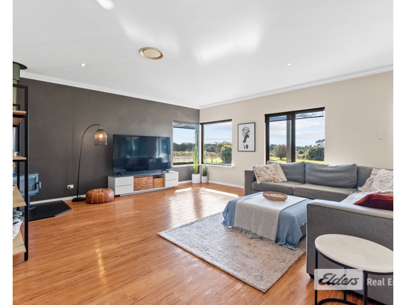 182 Princess Avenue, Robinson WA 6330