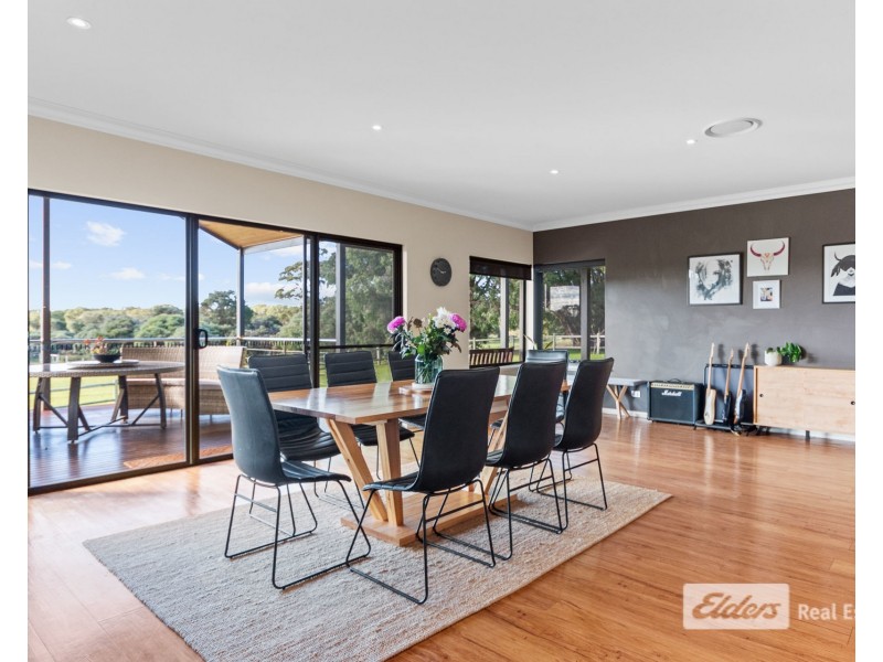 182 Princess Avenue, Robinson WA 6330