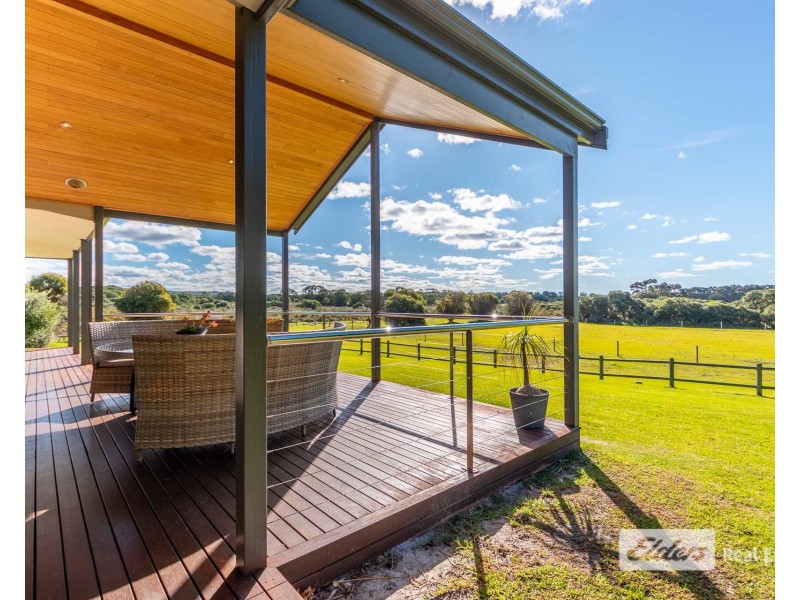 182 Princess Avenue, Robinson WA 6330