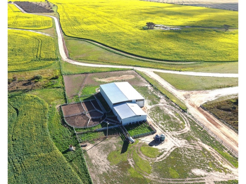 23222 South Coast Highway, West River WA 6346