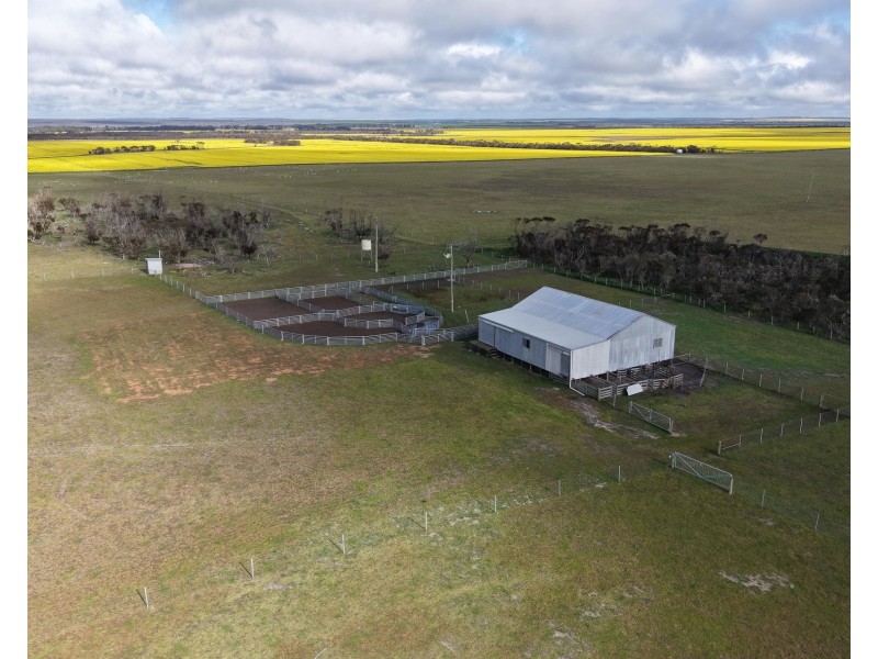 23222 South Coast Highway, West River WA 6346