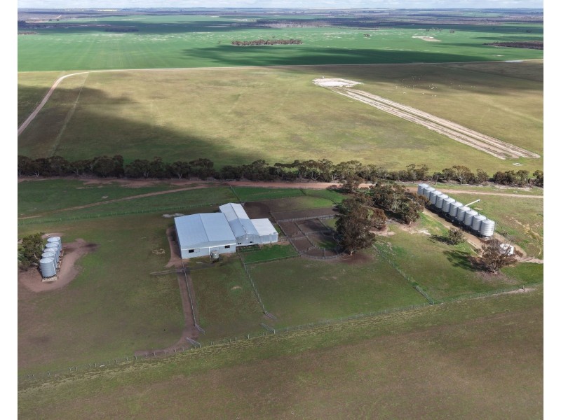 23222 South Coast Highway, West River WA 6346