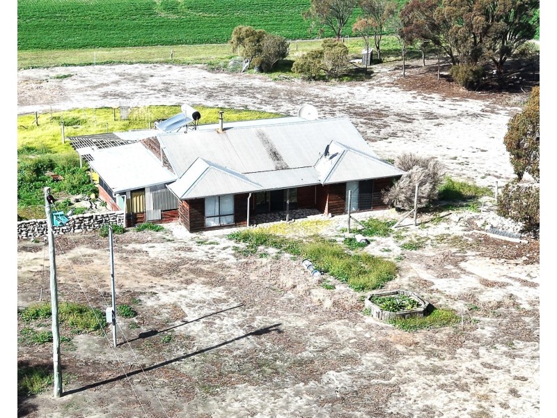 23222 South Coast Highway, West River WA 6346