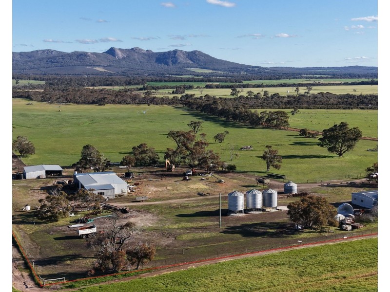 594 Knight Road, Porongurup WA 6324