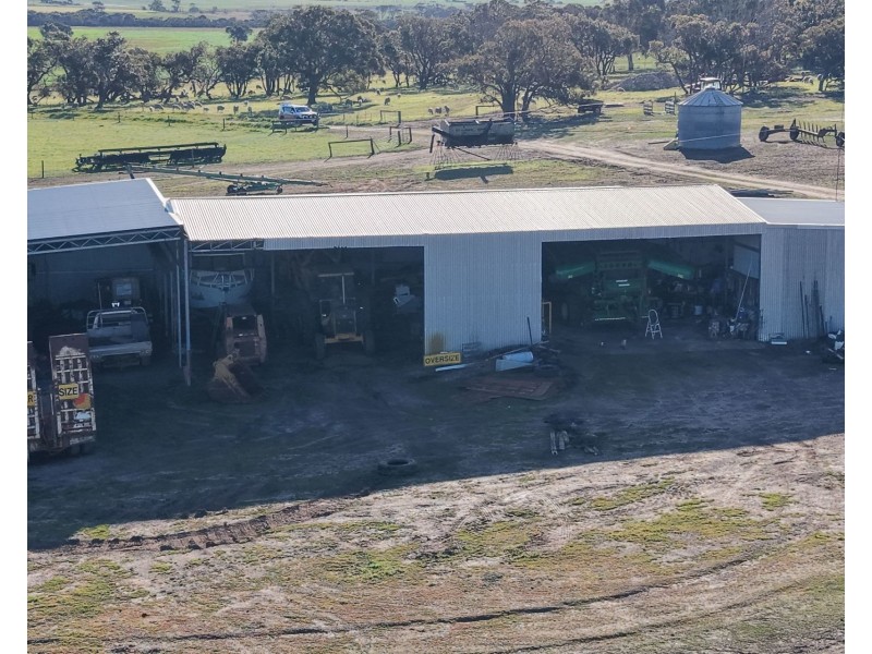 594 Knight Road, Porongurup WA 6324