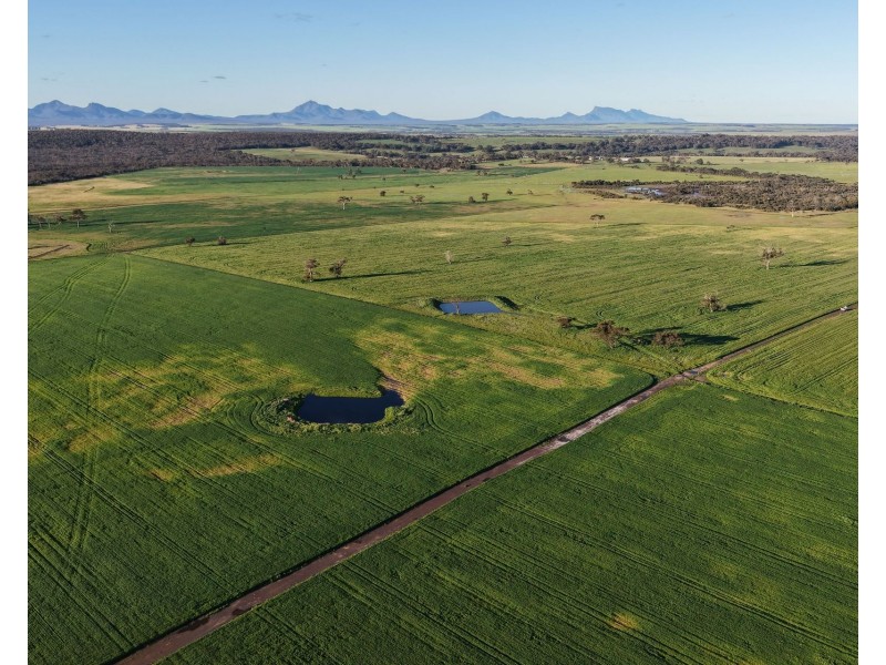 491 Knight Road, Porongurup WA 6324