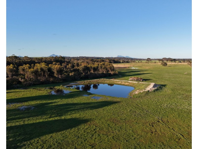 491 Knight Road, Porongurup WA 6324