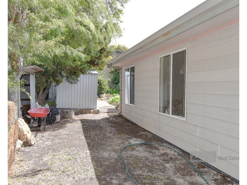 20 Emma Street, Bremer Bay WA 6338