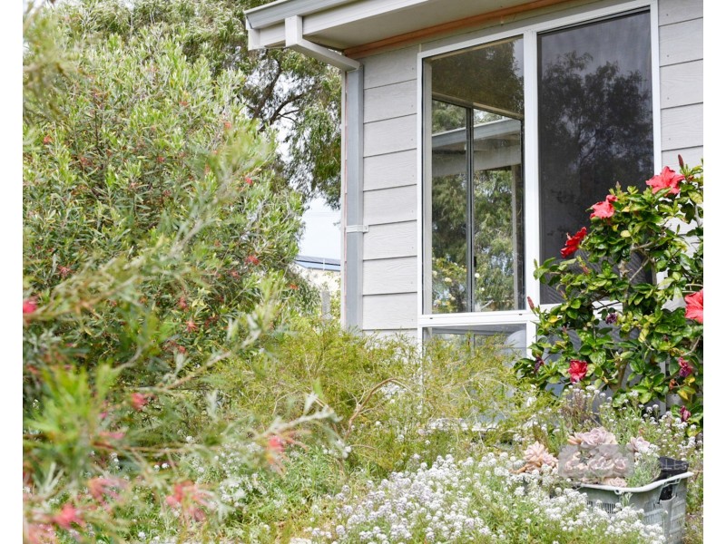 20 Emma Street, Bremer Bay WA 6338