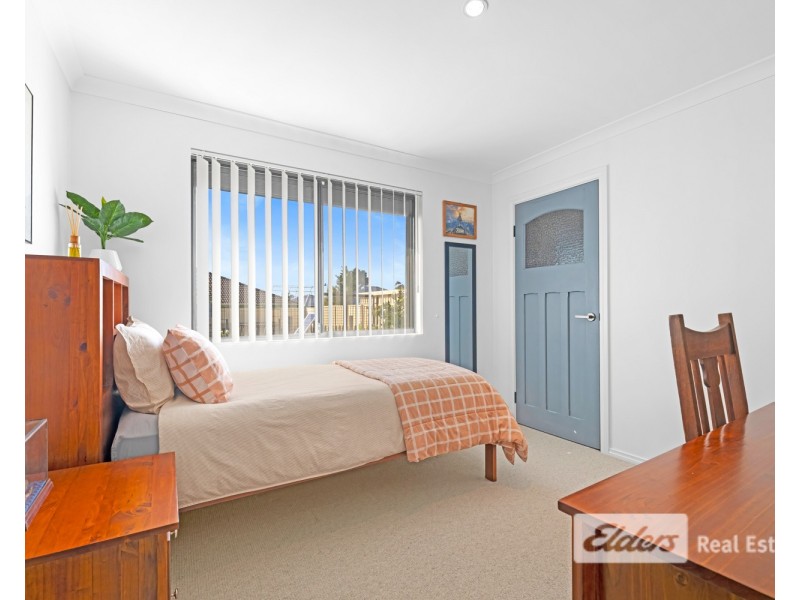 12 Pluto Rise, Mckail WA 6330
