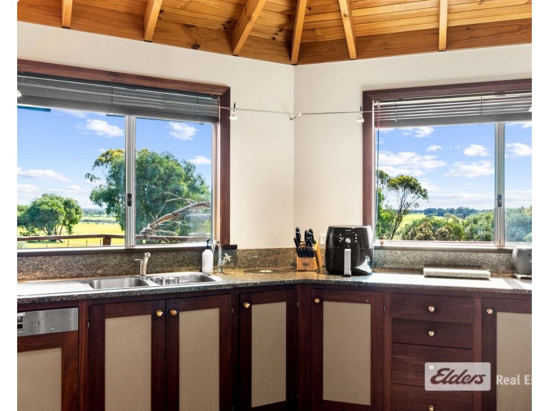 73 Viscount Heights, Lower King WA 6330