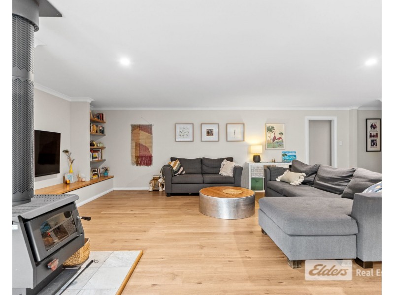 12 Juniper Court, Yakamia WA 6330