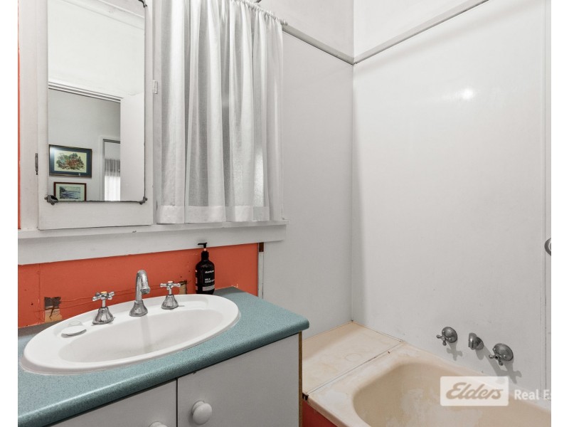 16 Mueller Street, Lockyer WA 6330