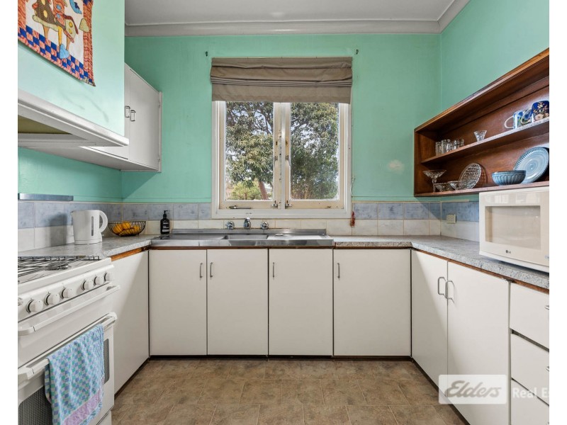 16 Mueller Street, Lockyer WA 6330