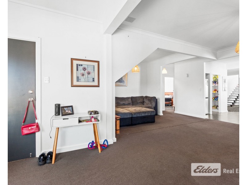 22 Angove Road, Spencer Park WA 6330