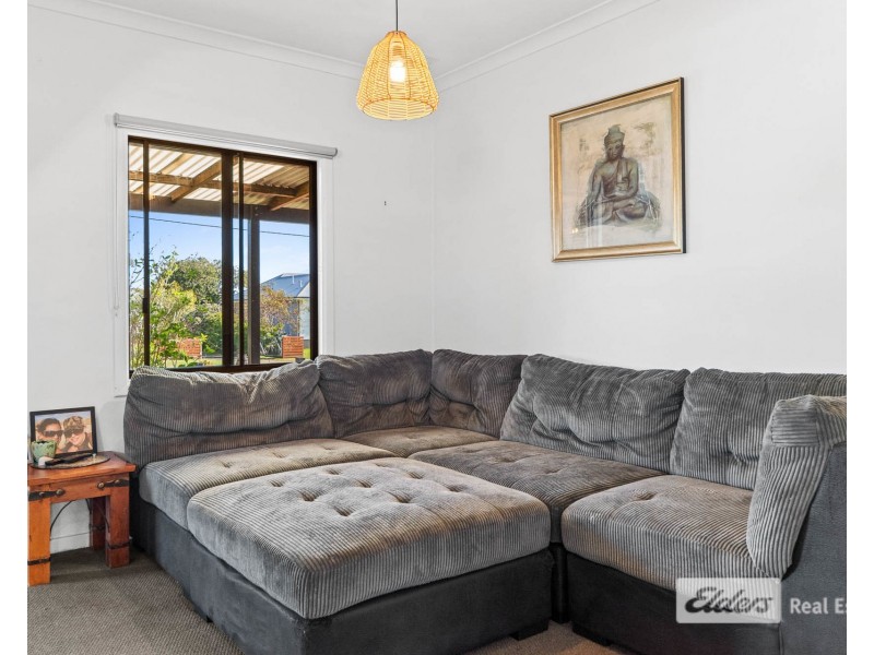 22 Angove Road, Spencer Park WA 6330