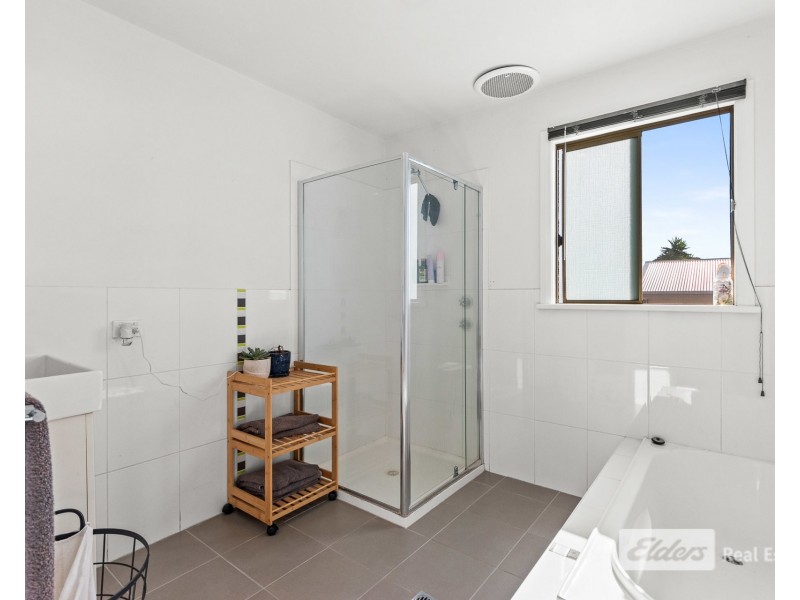 22 Angove Road, Spencer Park WA 6330