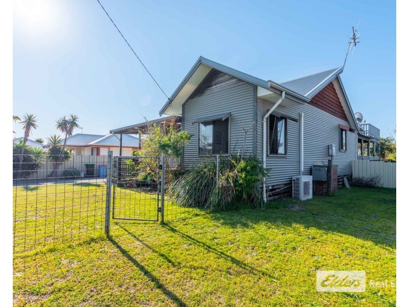 22 Angove Road, Spencer Park WA 6330