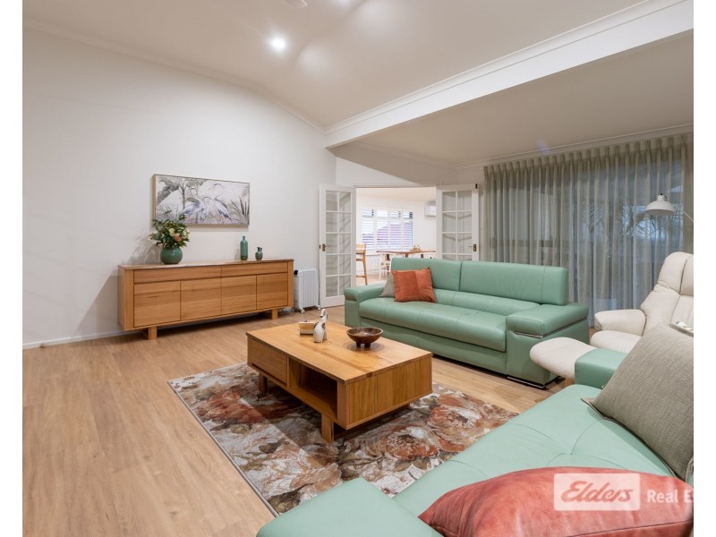 13 Serpentine Crescent, Mount Melville WA 6330