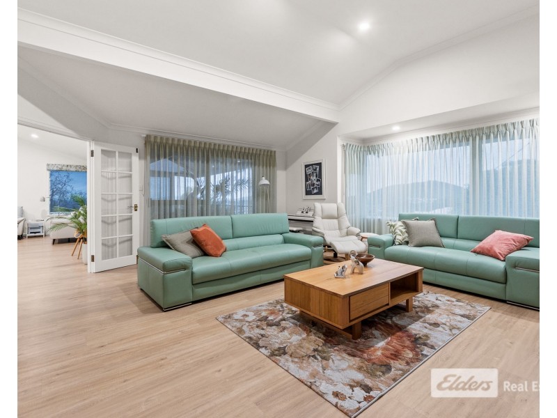 13 Serpentine Crescent, Mount Melville WA 6330