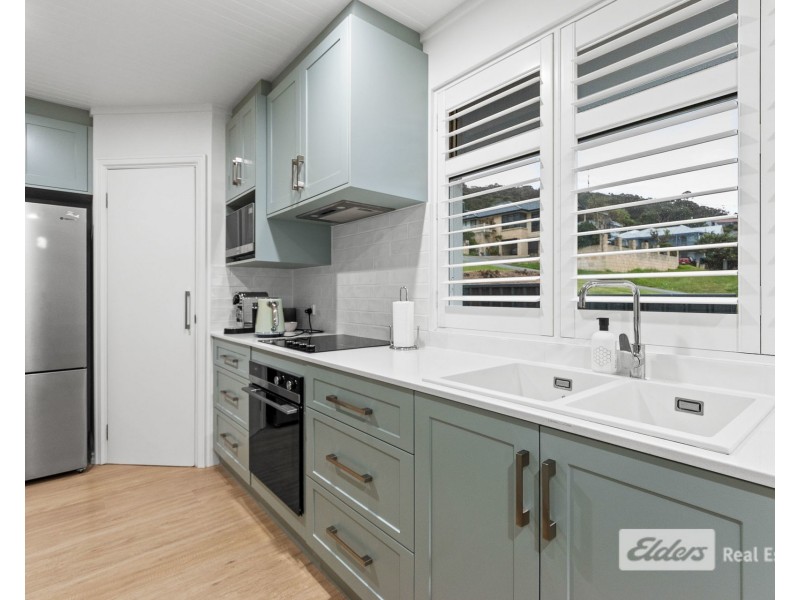 13 Serpentine Crescent, Mount Melville WA 6330