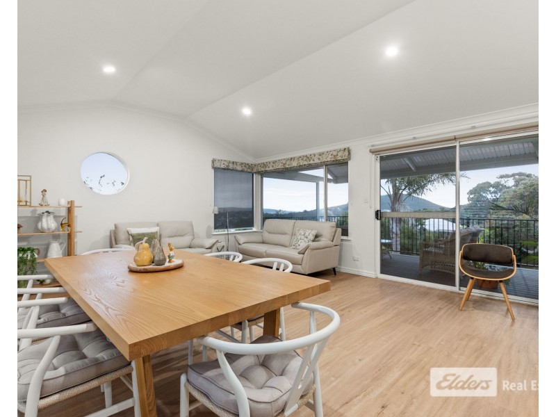 13 Serpentine Crescent, Mount Melville WA 6330