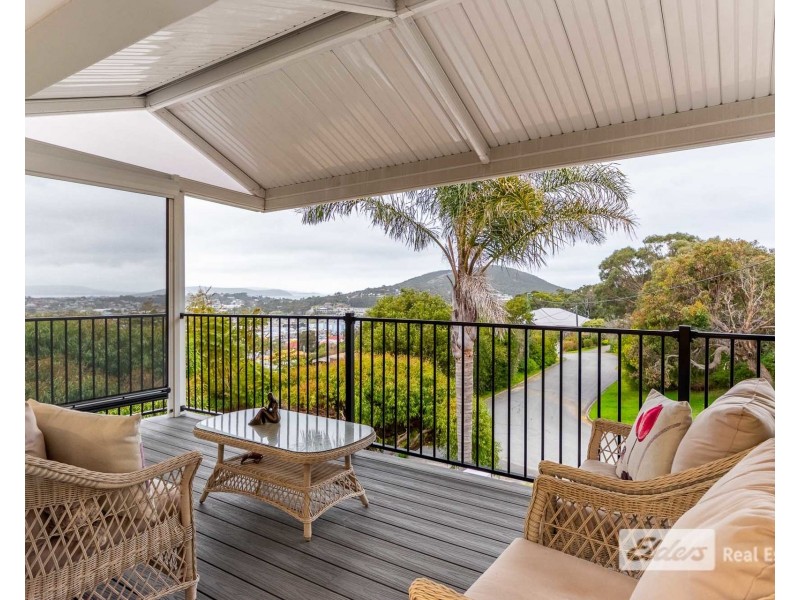 13 Serpentine Crescent, Mount Melville WA 6330