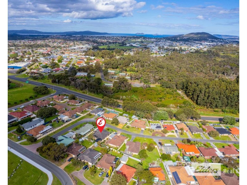 5 Vivian Crescent, Lockyer WA 6330