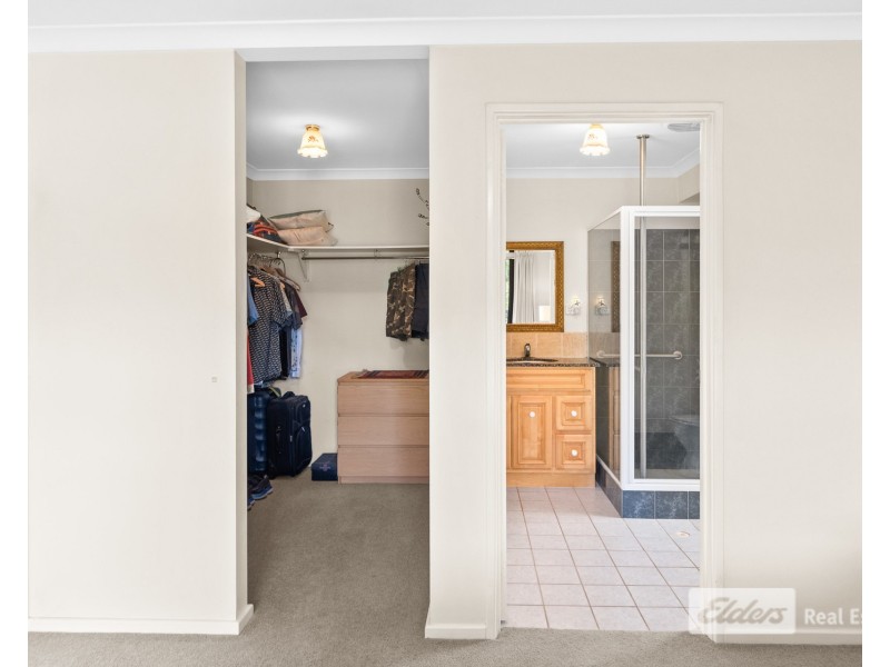 5 Vivian Crescent, Lockyer WA 6330