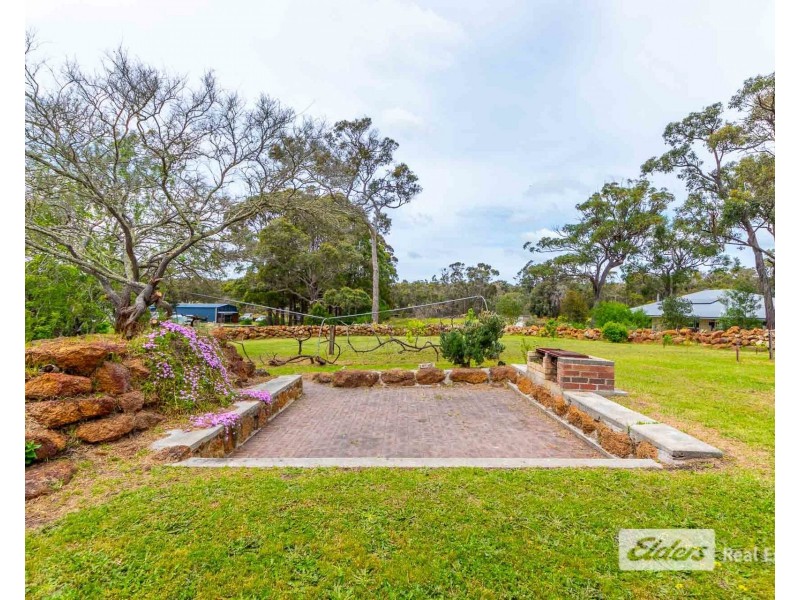 2 Riverside Road, Kalgan WA 6330