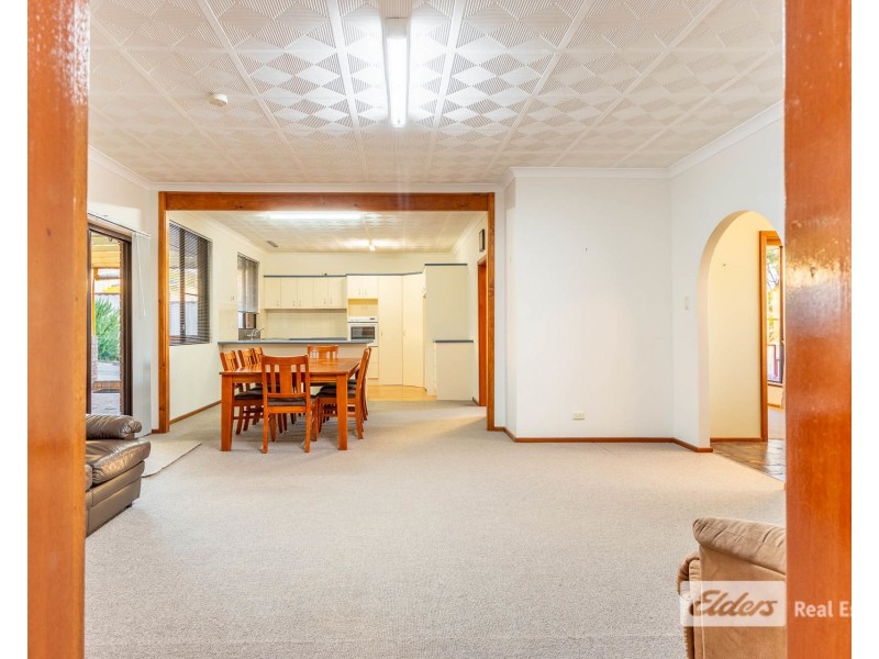 12 Baudin Place, Spencer Park WA 6330