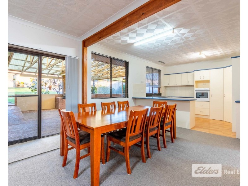 12 Baudin Place, Spencer Park WA 6330