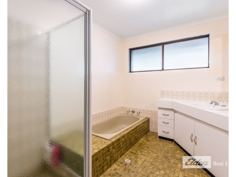 12 Baudin Place, Spencer Park WA 6330