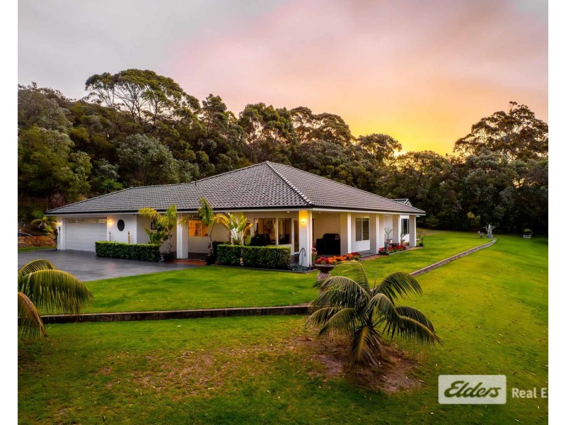 604 Frenchman Bay Road, Little Grove WA 6330