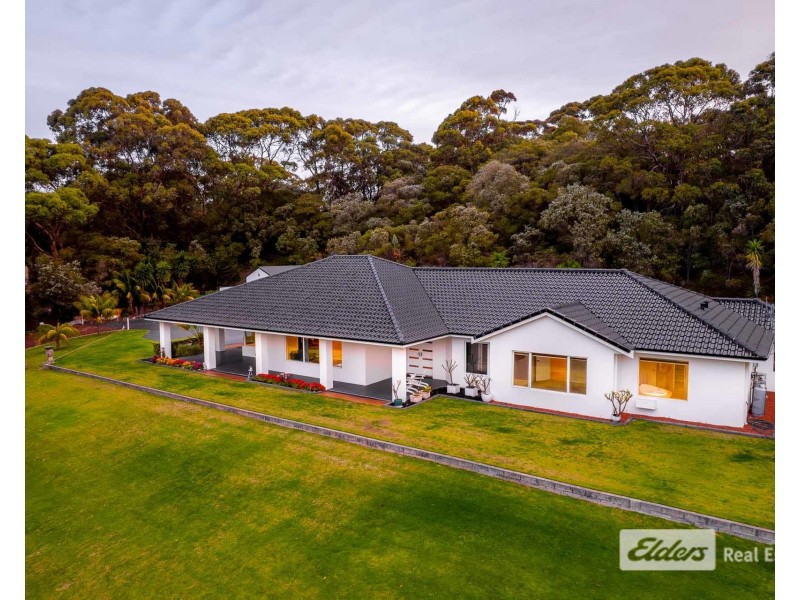 604 Frenchman Bay Road, Little Grove WA 6330