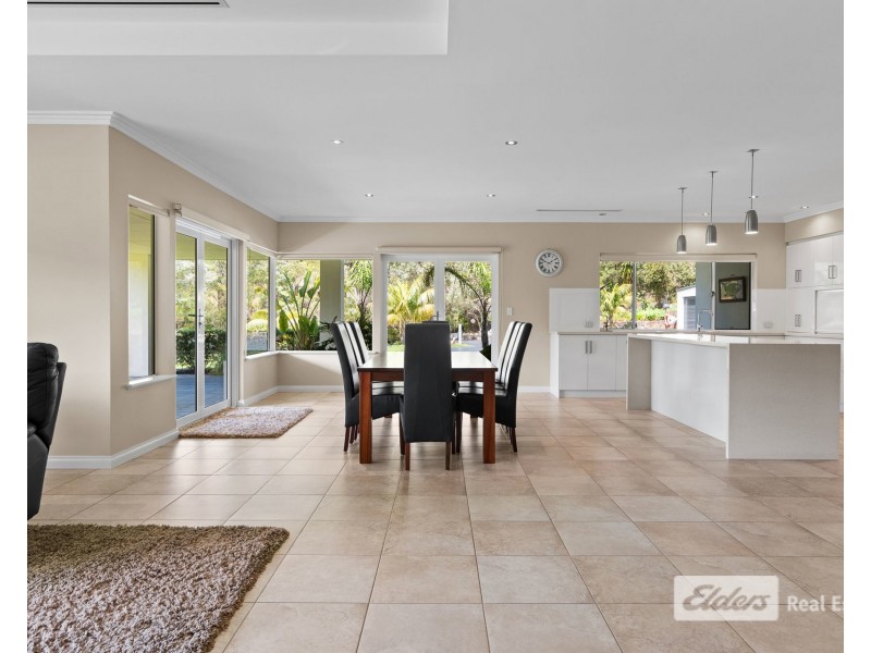 604 Frenchman Bay Road, Little Grove WA 6330