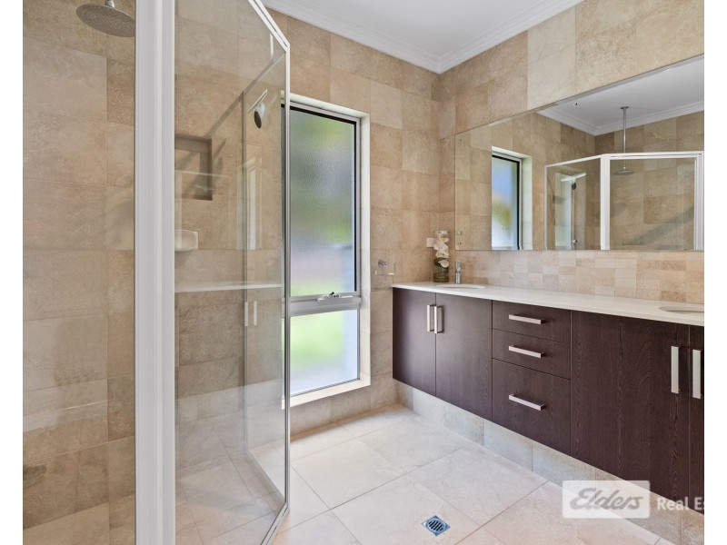 604 Frenchman Bay Road, Little Grove WA 6330