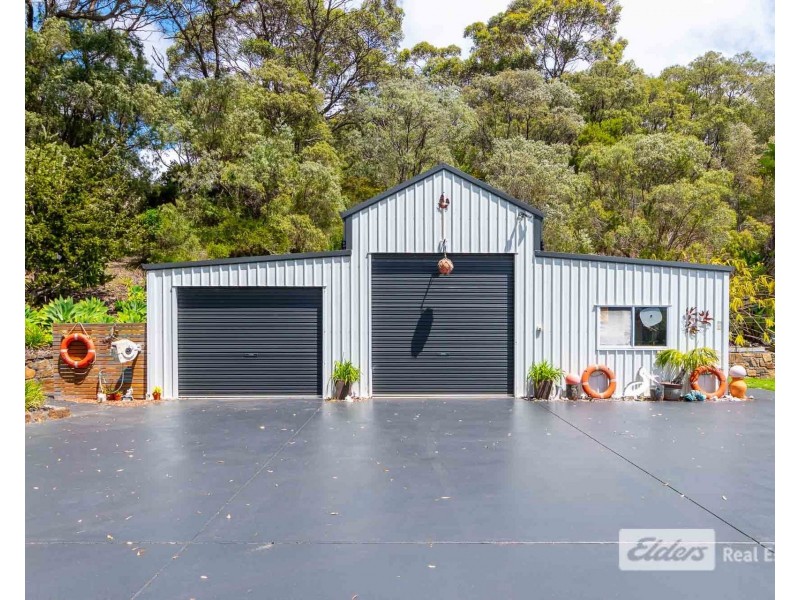 604 Frenchman Bay Road, Little Grove WA 6330