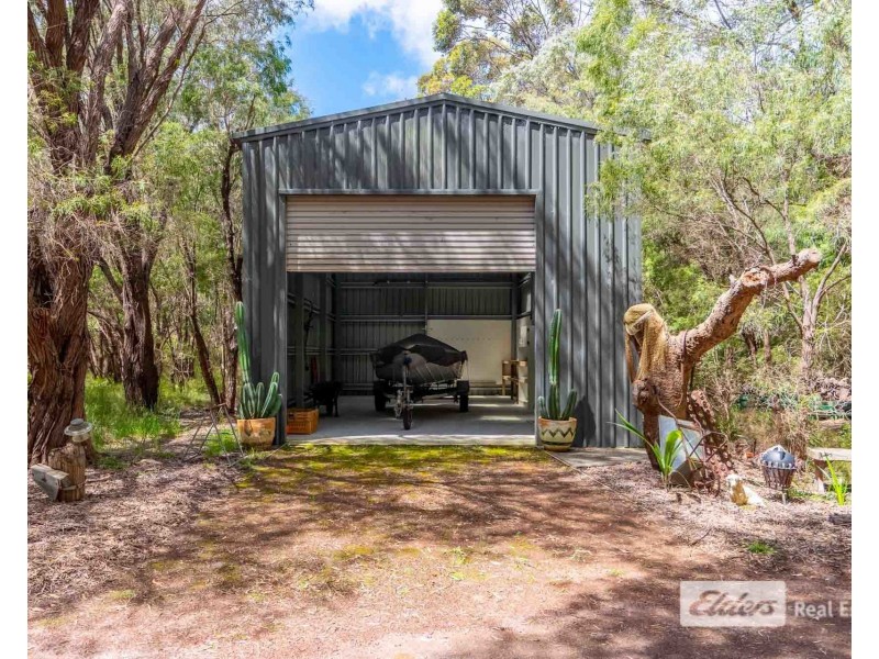 604 Frenchman Bay Road, Little Grove WA 6330