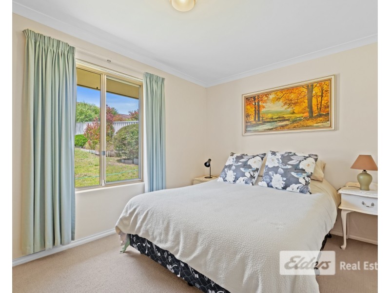 36 Barnesby Drive, Yakamia WA 6330