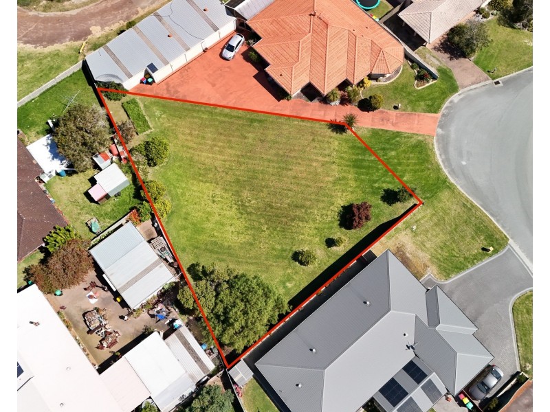 6 Ardross Crescent, Collingwood Park WA 6330