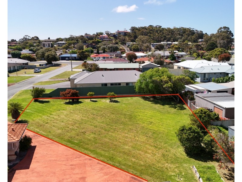 6 Ardross Crescent, Collingwood Park WA 6330