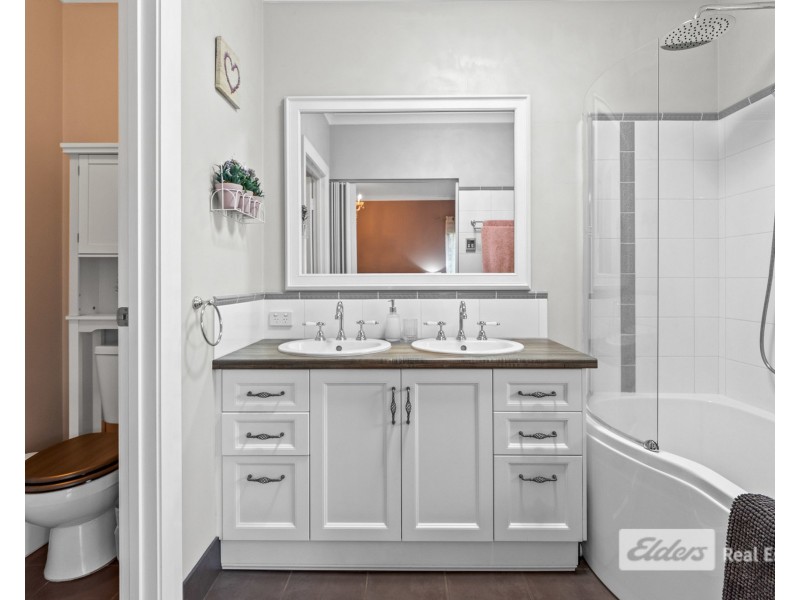 18 Owen Court, Warrenup WA 6330