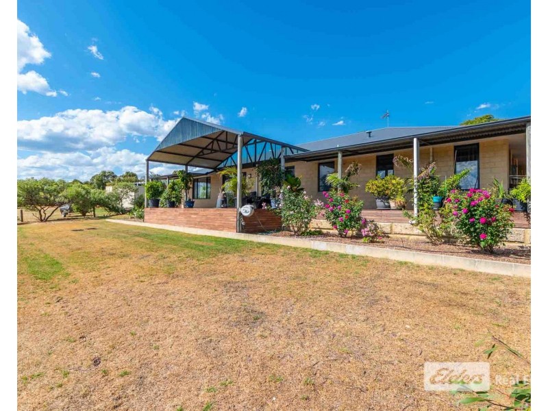 75 Woodward Heights, Hay WA 6333